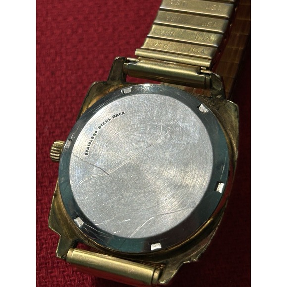 Vintage Wittnauer Swiss Electronic Transistorized  Gold Tone Mens Watch - Picture 10 of 13